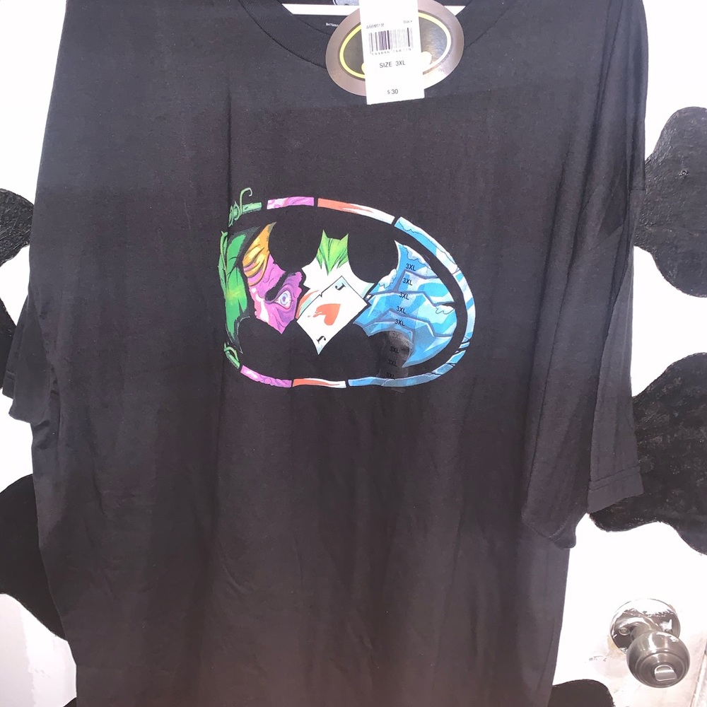 Brand new men’s size 3xl joker Batman shirt